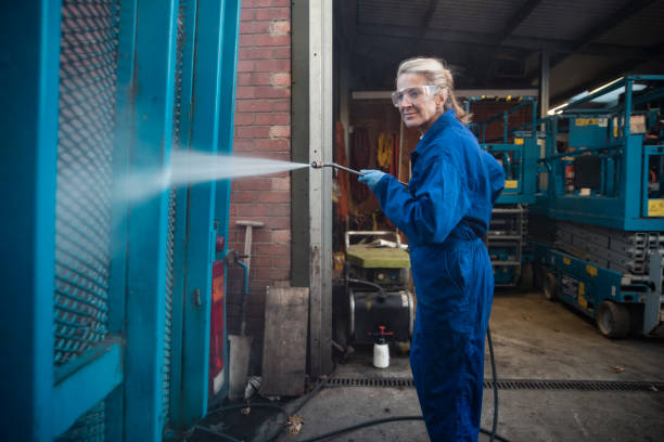 Best Factory Floor Cleaning  in North Muskegon, MI